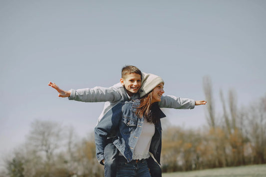 Cadeau pour frère ou sœur adulte : 10 idées complices